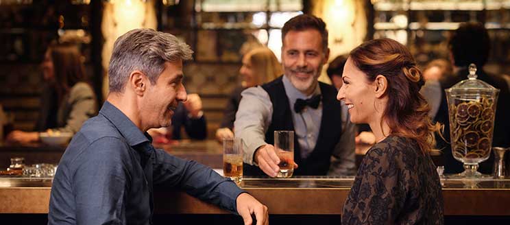 SpeechBooster-funktion i Oticon Companion forbedrer samtaler i støjende miljøer