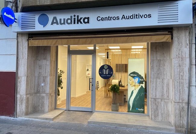 fachada del centro auditivo Audika en Tomelloso