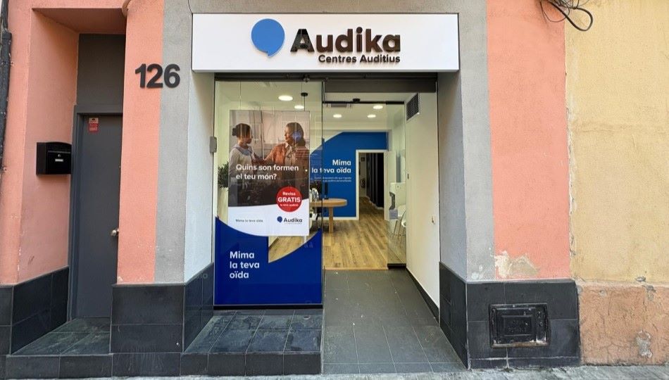 Fachada del Centro Auditivo Audika en L'Hospitalet de Llobregat