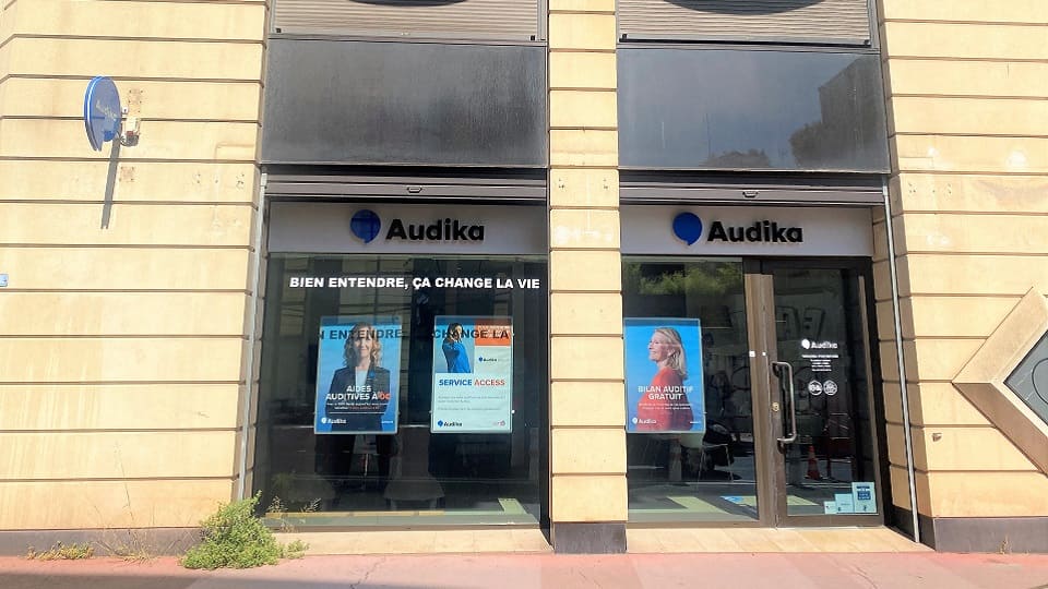 Façade du centre de soins auditifs Audika à Montpellier Arceaux