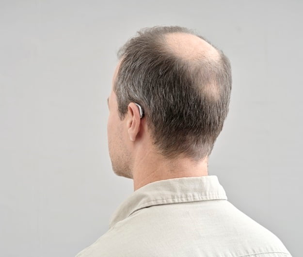 Appareils auditifs Blink B400 portés de dos