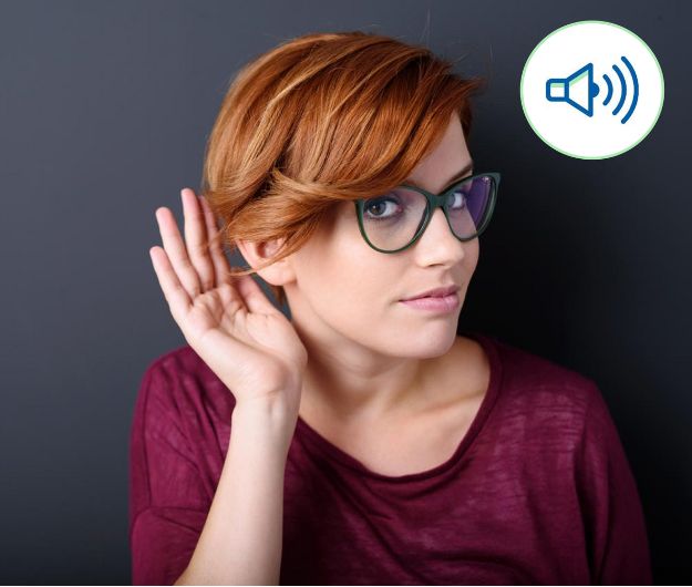 Homme au téléphone donne son avis sur Audika et la perte auditive