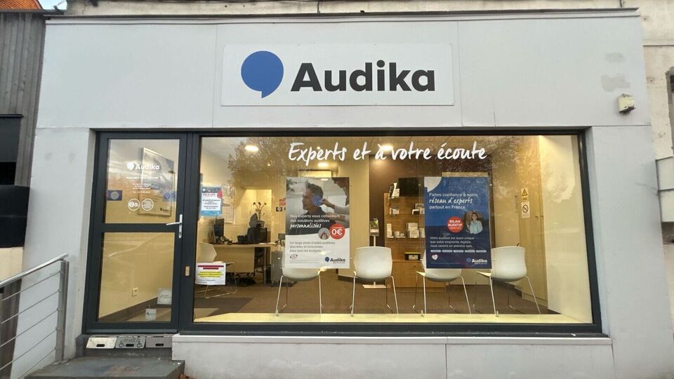 Devanture et vitrine de l'audioprothésiste Audika à Aulnoye Aymeries