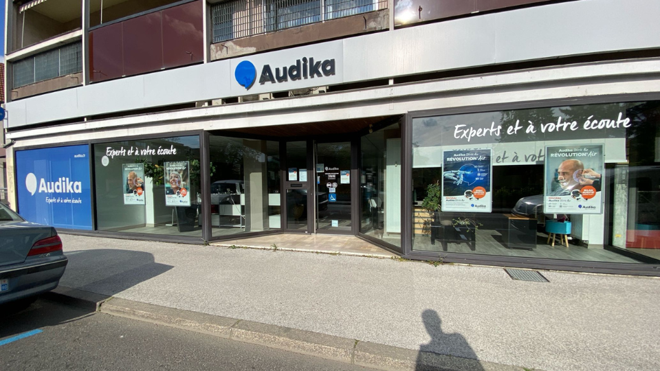 devanture centre auditif audika  belfort