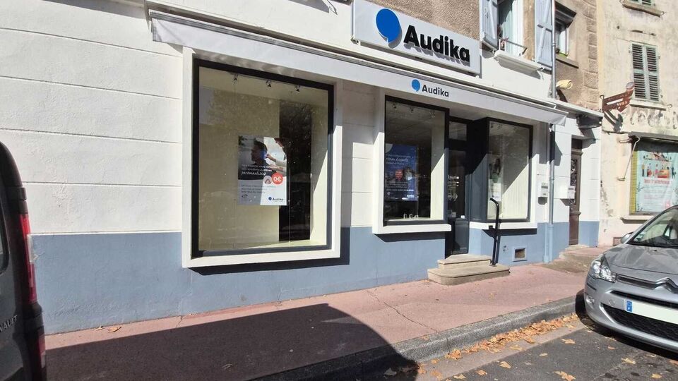 Devanture et vitrine de l'audioprothésiste Audika à Billom
