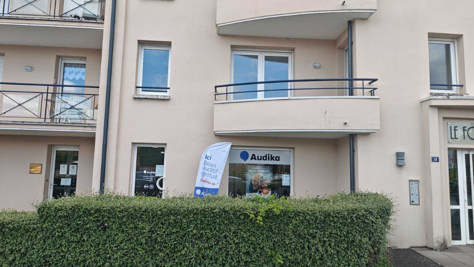 devanture centre auditif audika brioude