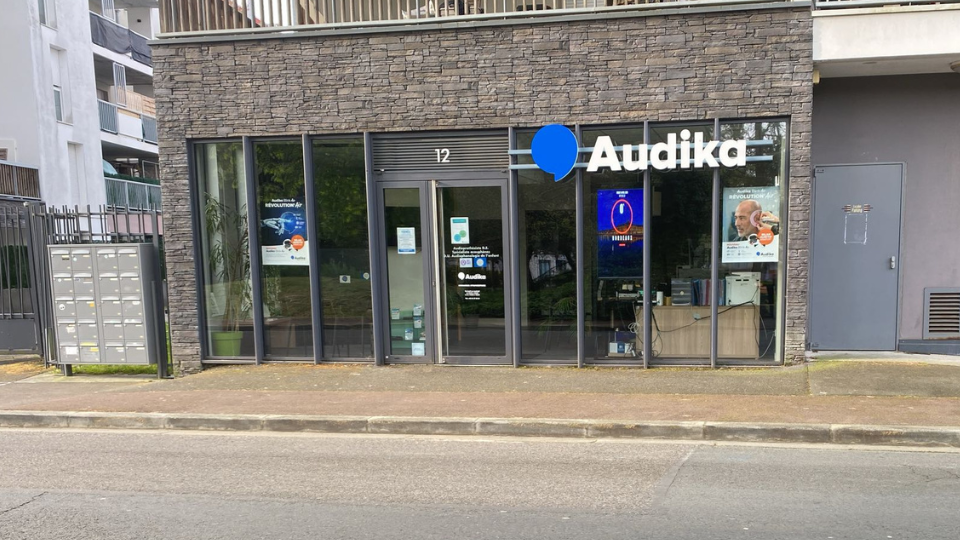 devanture centre auditif audika bruges