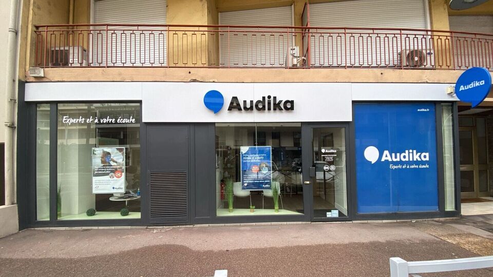 Devanture et vitrine de l'audioprothésiste Audika à Cagnes-sur-Mer