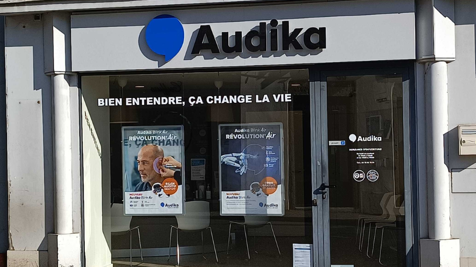 devanture centre auditif audika caluire