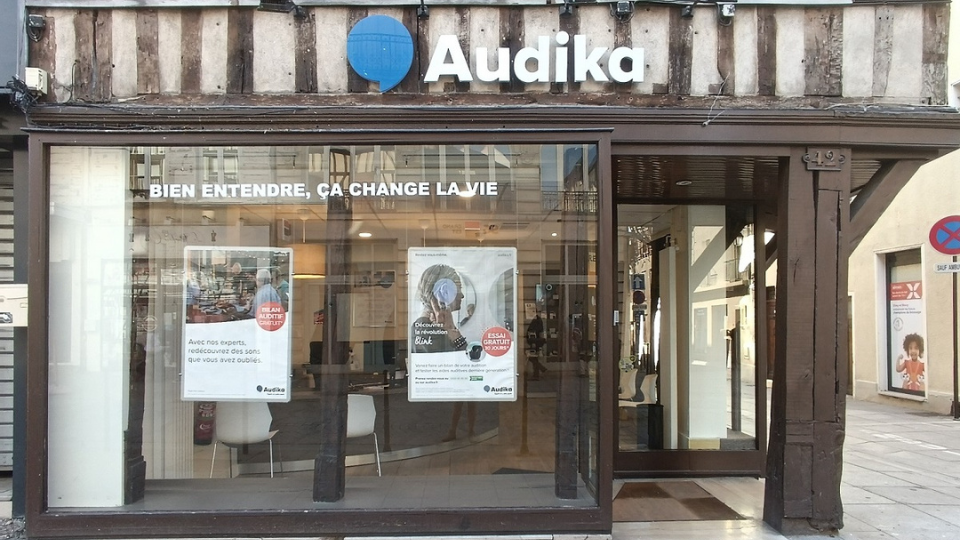 devanture centre auditif audika chalons en champagne