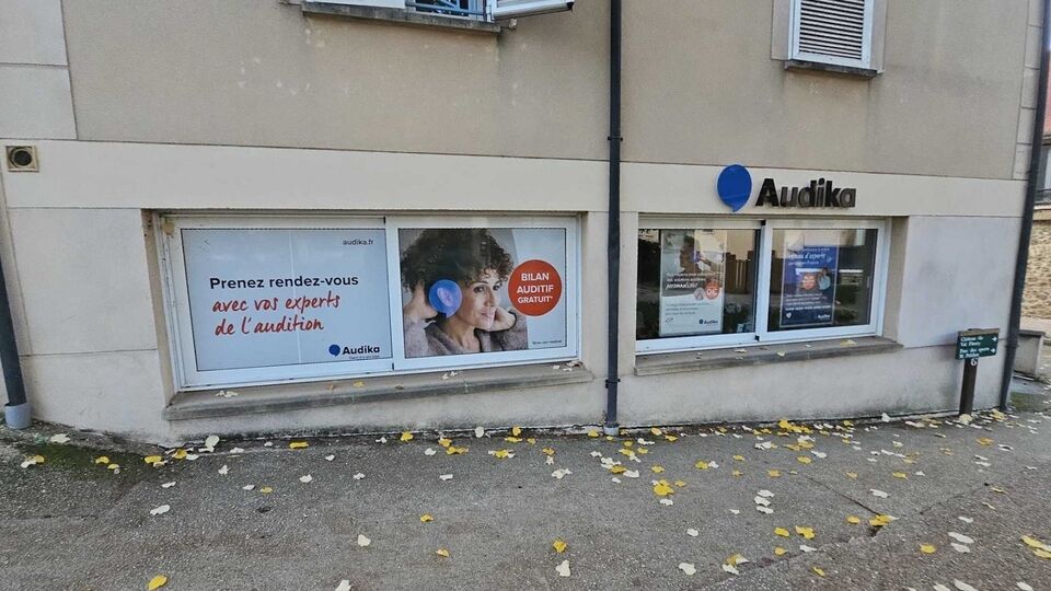 Devanture et vitrine de l'audioprothésiste Audika à Gif sur Yvette