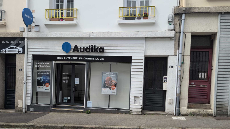 devanture centre auditif audika hennebont