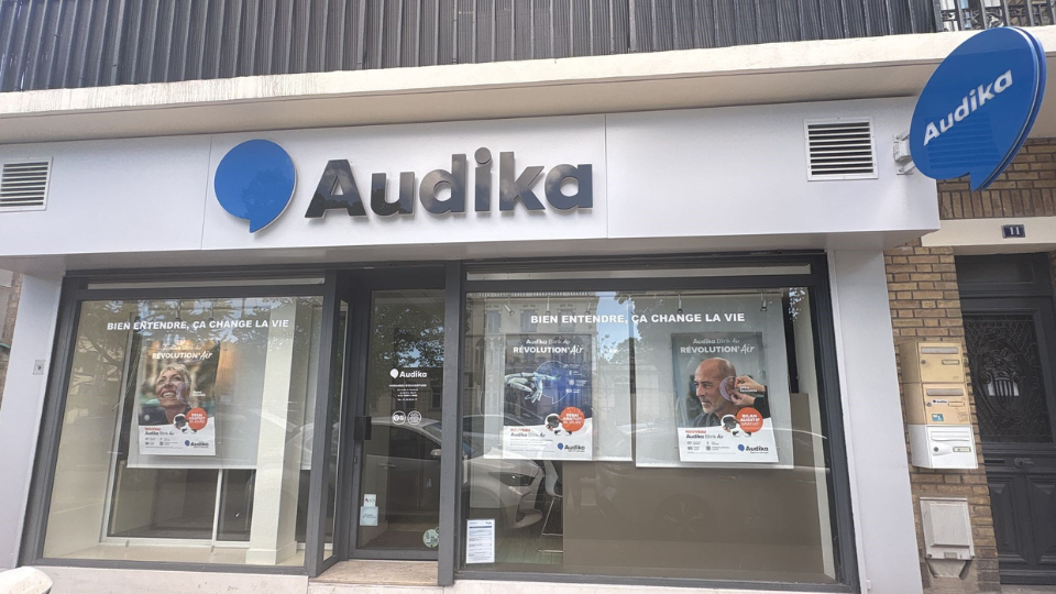 devanture centre auditif audika houilles
