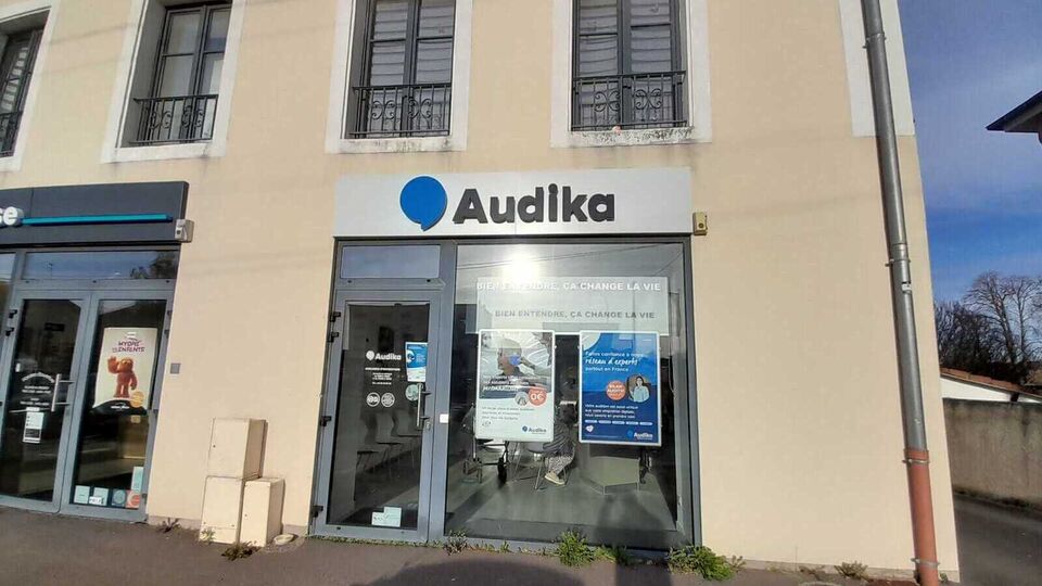 Devanture et vitrine de l'audioprothésiste Audika à Jarny