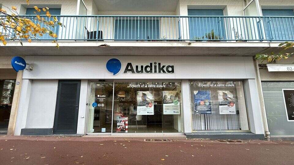 Devanture et vitrine de l'audioprothésiste Audika à La Baule Escoublac