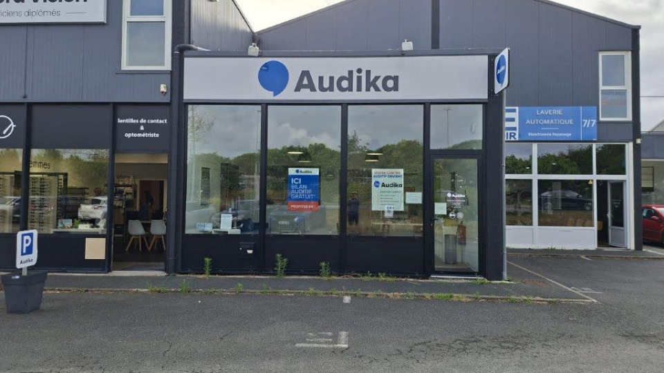 devanture centre auditif audika lagird