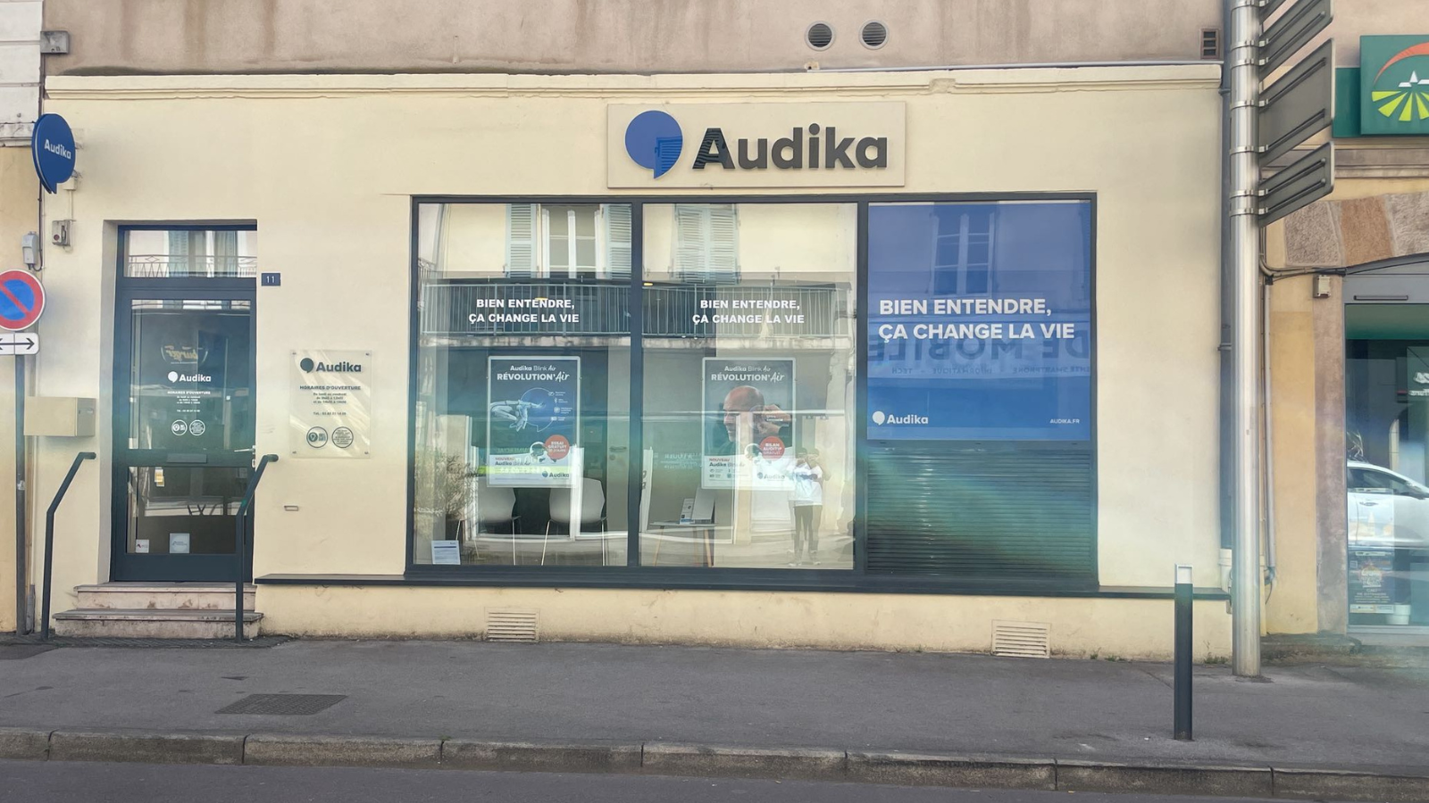 devanture centre auditif Audika macon