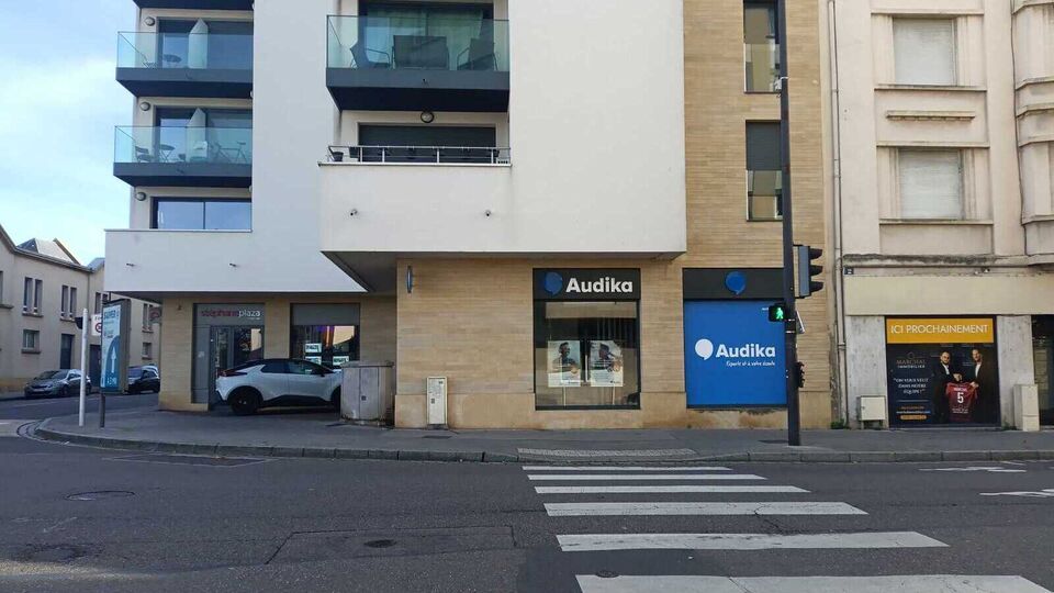 Devanture et vitrine de l'audioprothésiste Audika à Metz Sainte-Thérèse