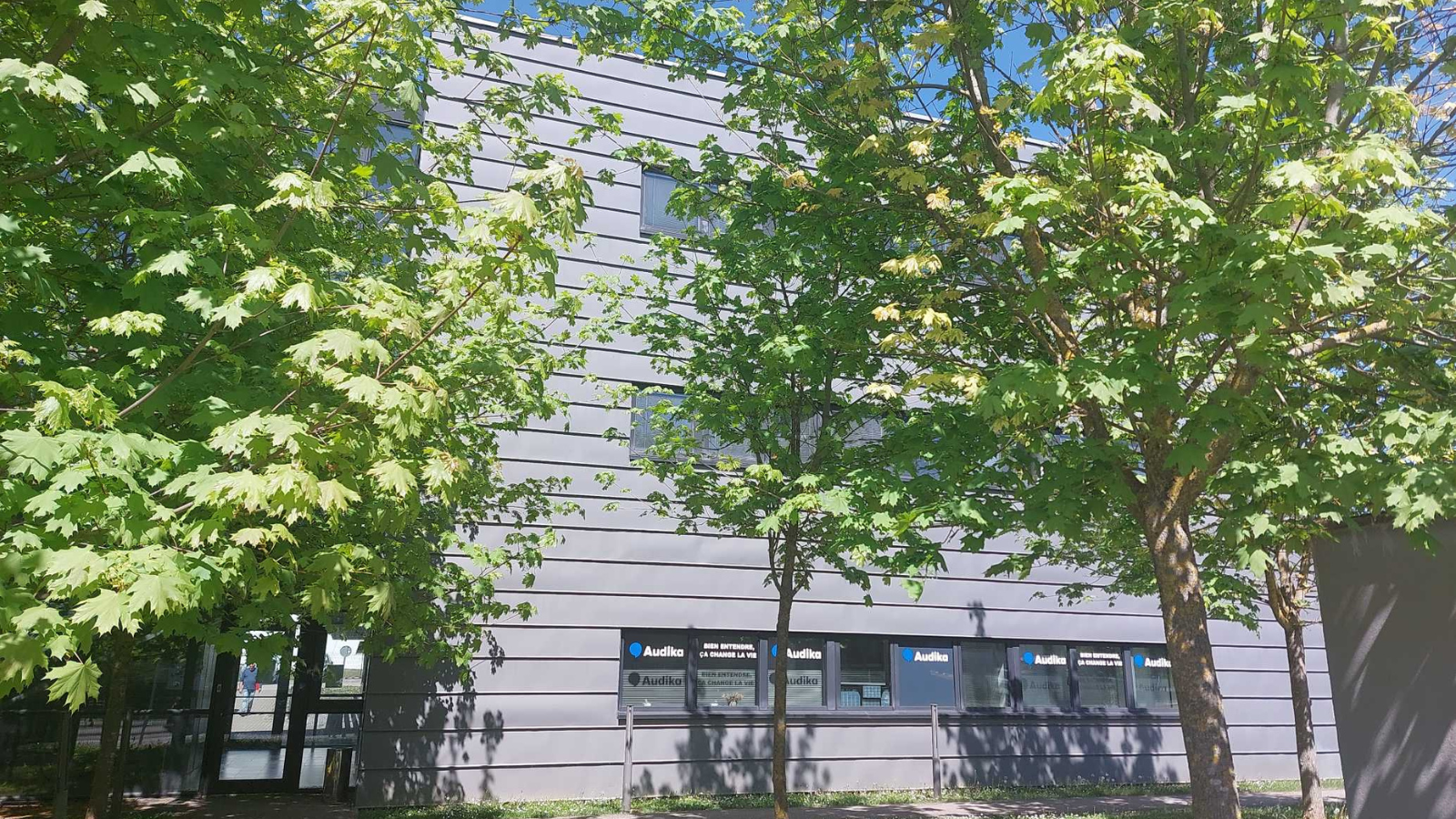 devanture centre auditif audika metz sebastopol