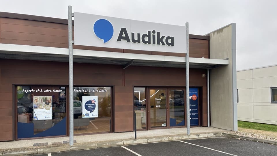 Devanture et vitrine de l'audioprothésiste Audika à Montauban