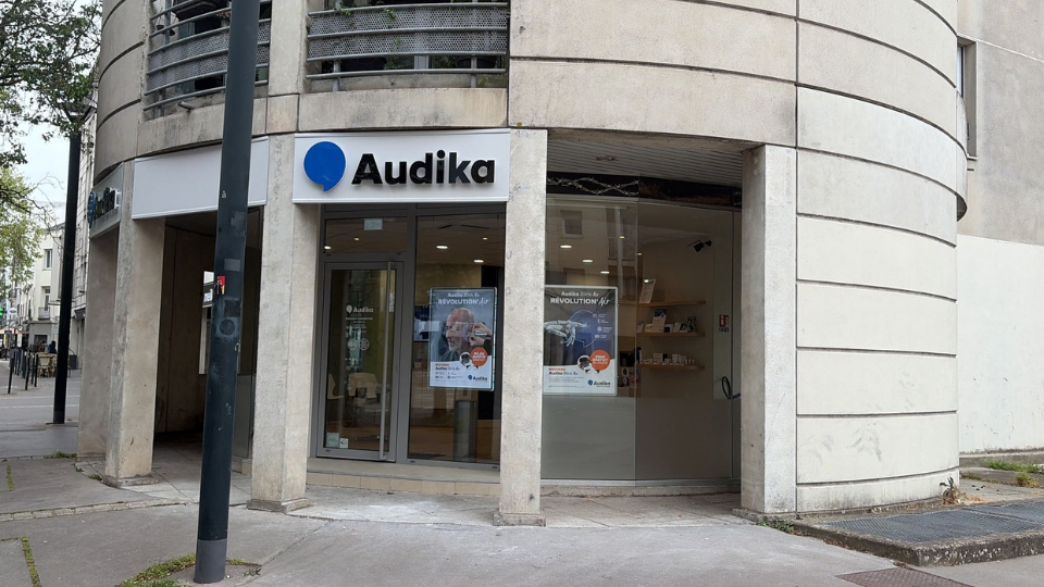 devanture centre auditif audika nantes