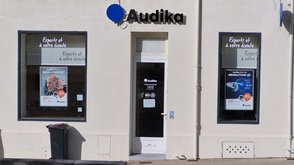 devanture centre auditif audika niort