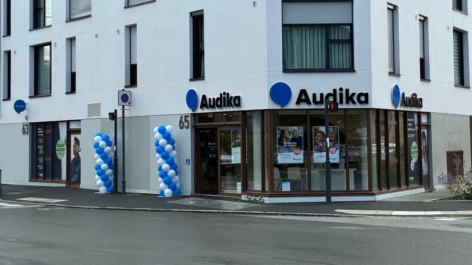 devanture centre auditif audika rennes cleunay