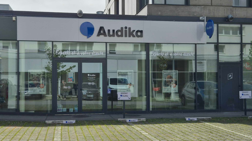 devanture centre auditif audika saint nazaire 2