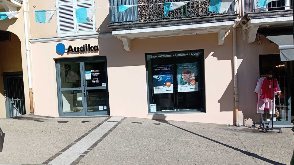 devanture centre auditif audika sainte maxime