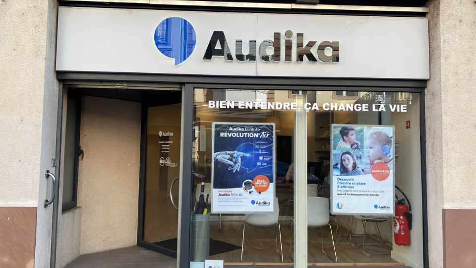devanture centre auditif audika strasbourg nuee bleue