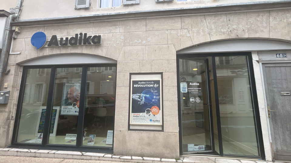 devanture centre auditif audika surgeres