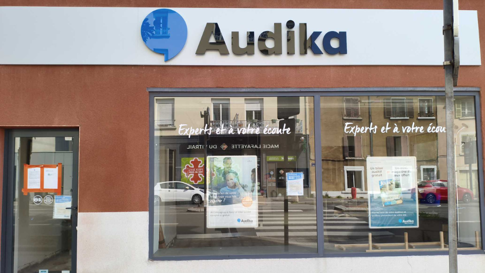 devanture centre auditif audika tassin