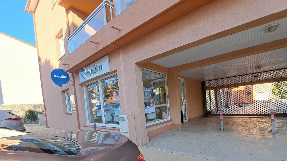 devanture centre auditif audika thuir