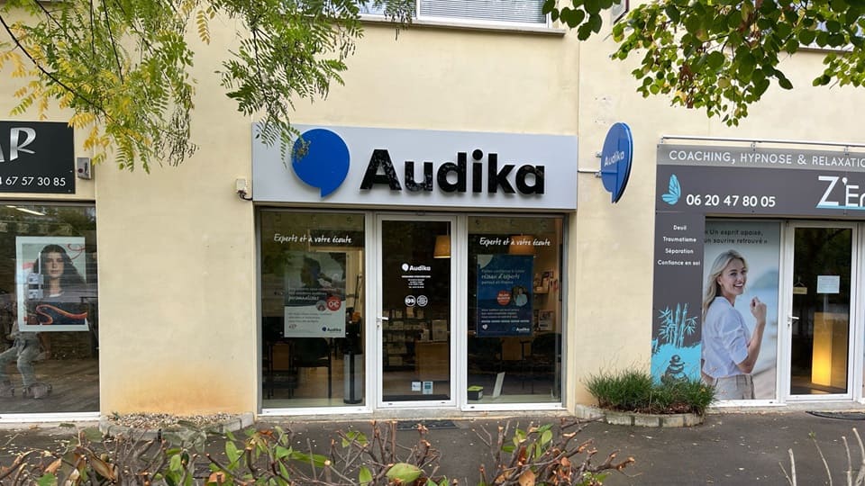 Devanture et vitrine de l'audioprothésiste Audika à Saint-Gely-du-Fesc