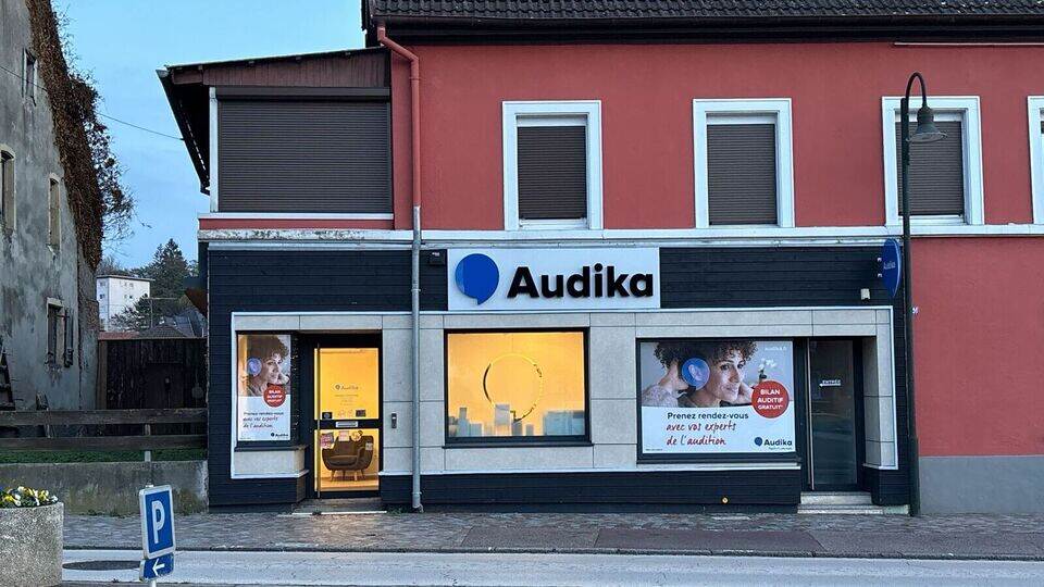 Devanture et vitrine de l'audioprothésiste Audika à Brunstatt-Didenheim