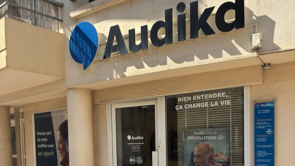 devanture centre auditif audika hyeres