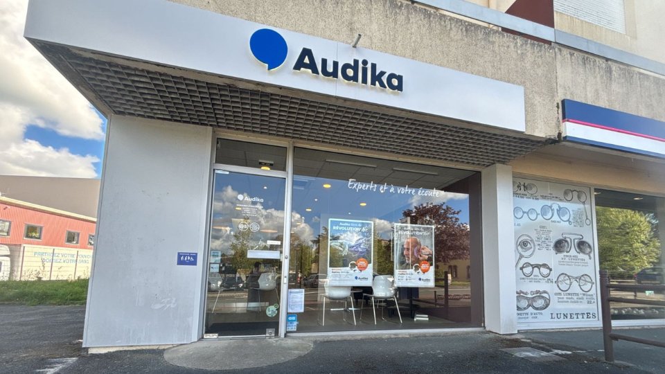 devanture centre auditif audika les herbiers