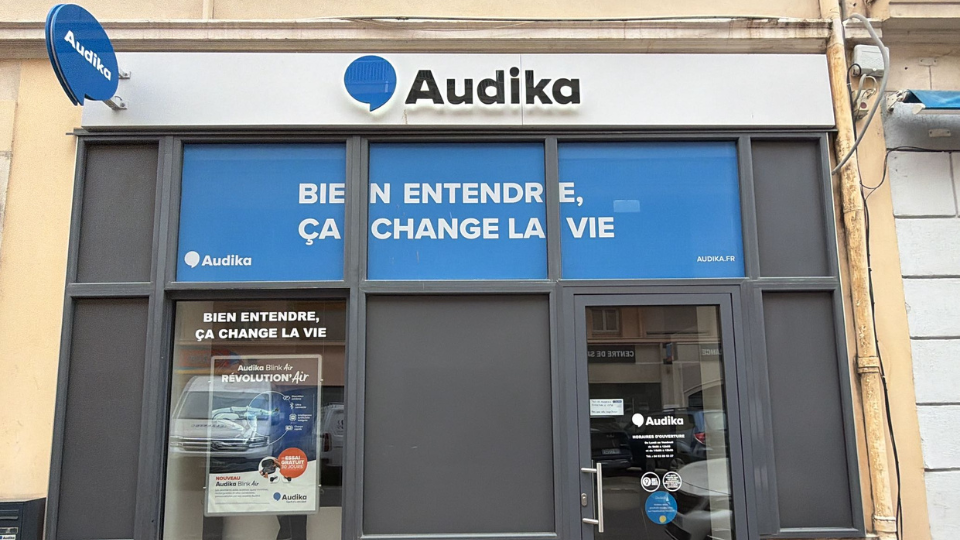 devanture centre auditif audika menton