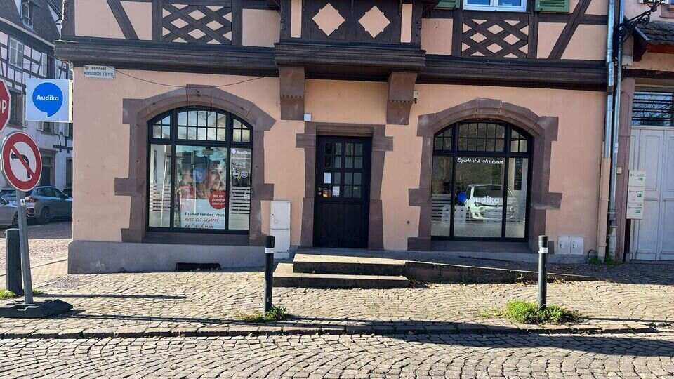Devanture et vitrine de l'audioprothésiste Audika à Obernai