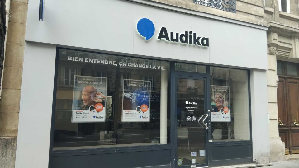 devanture centre auditif audika paris 13 tolbiac