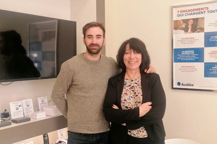 Audioprothésiste et collaboratrice dans le centre auditif Audika du quartier des Minimes à Toulouse.