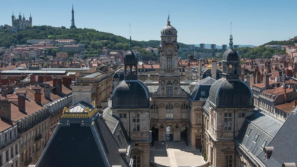 Paysage de Lyon avec la mairie et Notre-Dame-de-Fourvière