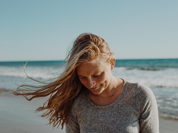 Une cliente Audika partage son expérience positive avec les solutions auditives de la marque.