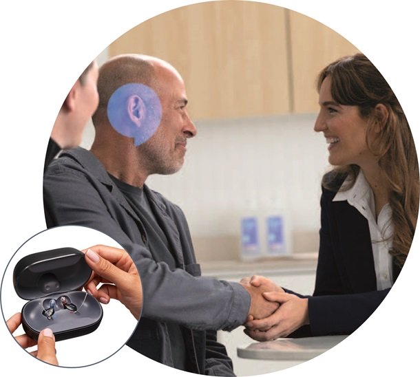 Audioprothésiste et patient avec appareil Blink Air