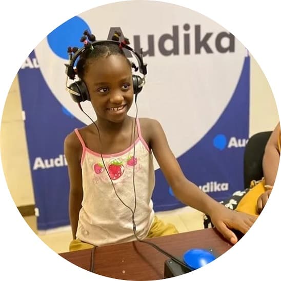 Test auditif pour enfant dans le cadre d’une action humanitaire Audika