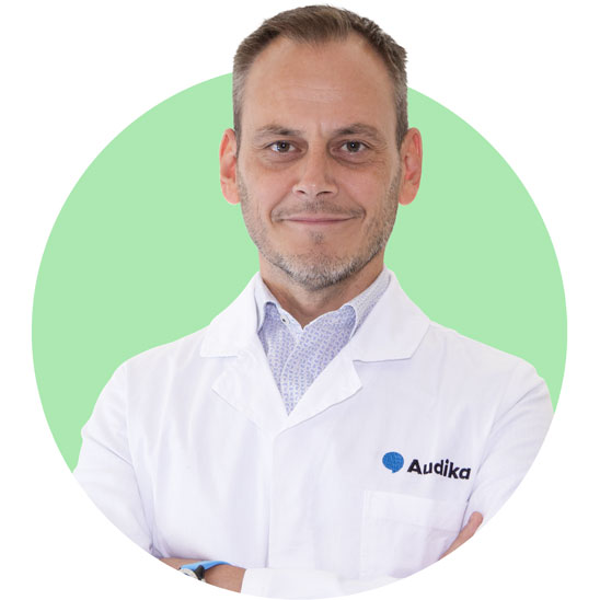 Denis Susana, audioprotesista presso il centro acutico Audika.