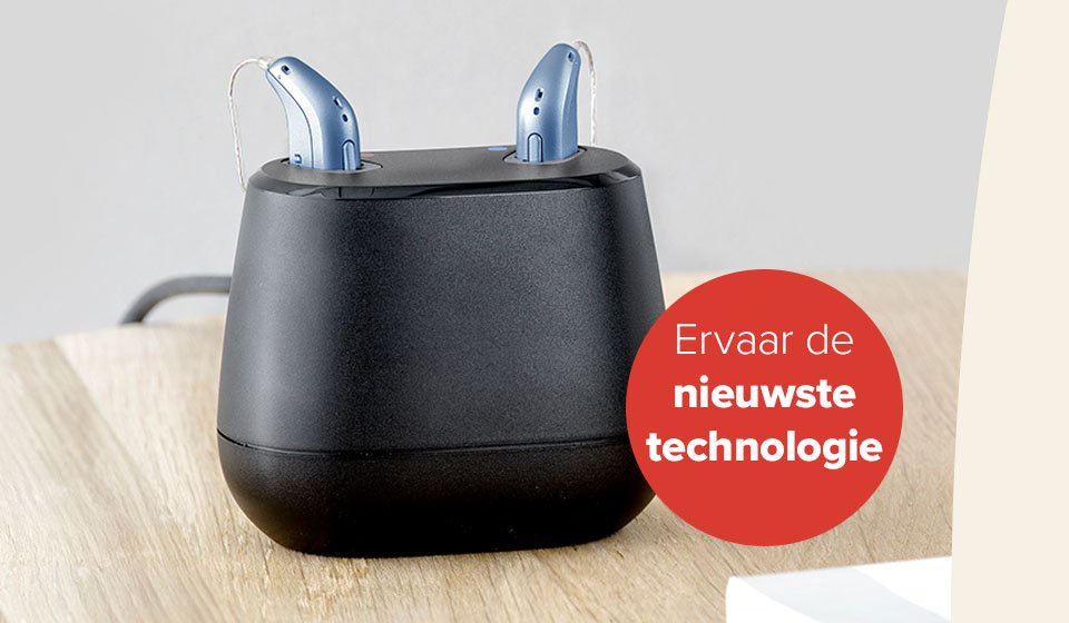 De nieuwste oplaadbare gehoorapparaten in een stijlvolle oplader.