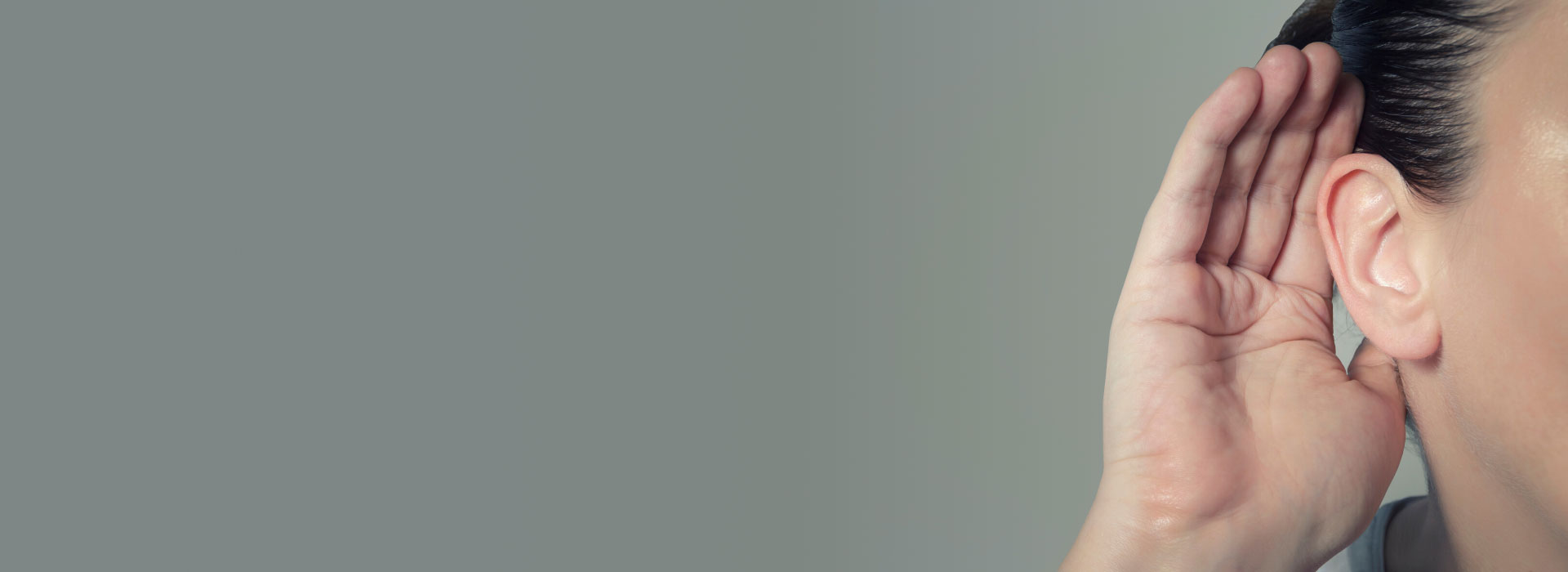 przyczyny ubytku słuchu
