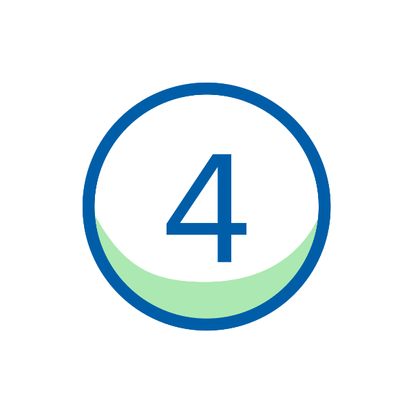 Numer 4 w niebieskim okręgu z zielonym półokręgiem u dołu na białym tle.