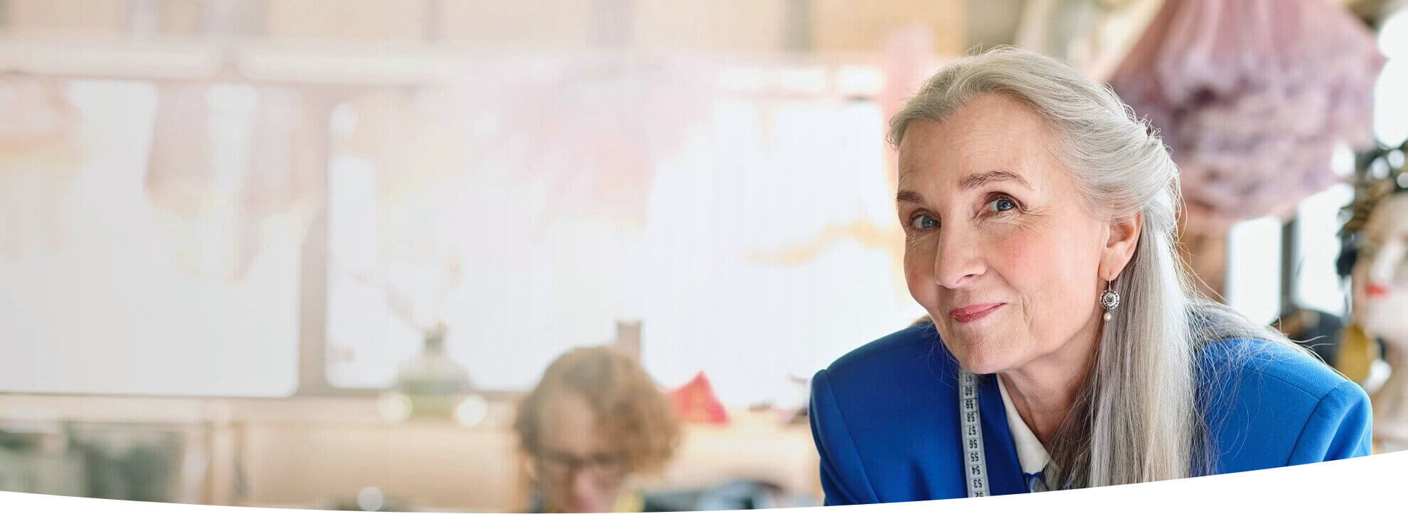 Akcesoria do aparatów słuchowych Oticon Own™, idealne dla osób z niedosłuchem.